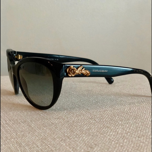 COPY - Dolce & Gabbana rose cat eye sunglasses - Picture 4 of 8